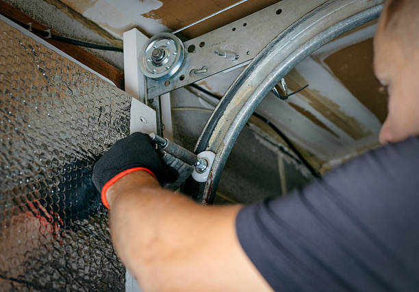 Affordable Garage Door Panel Replacement solutions in Kenilworth, IL